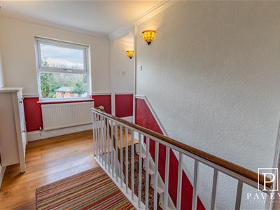 FIRST FLOOR LANDING